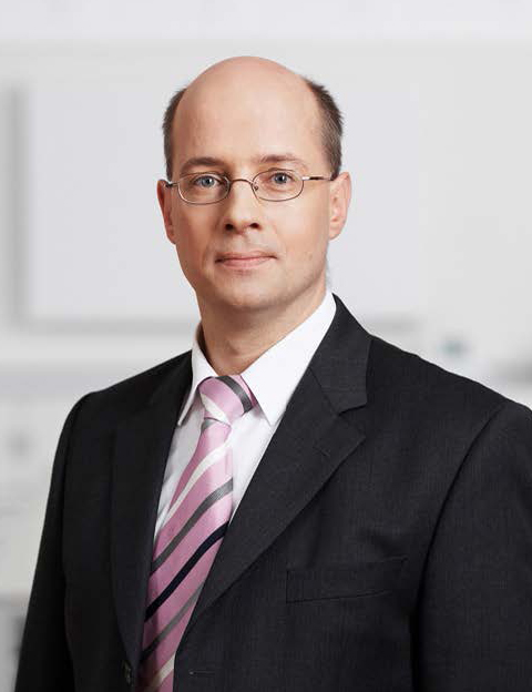 Dr Henning Hartwig  