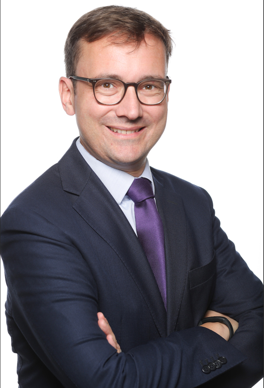  Florian Möslein  